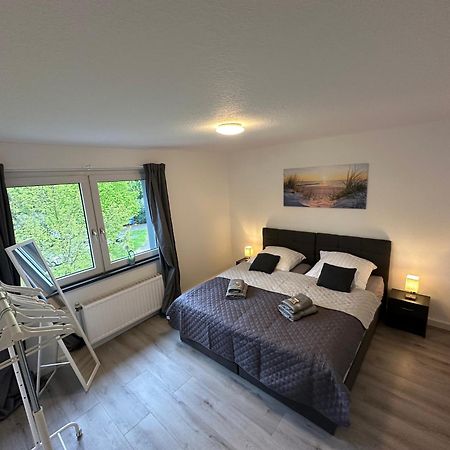 Moderne Ferienwohnung Fuer 4-5 Personen Mitten In Herten*Netflix*Nespresso Хертен Екстериор снимка